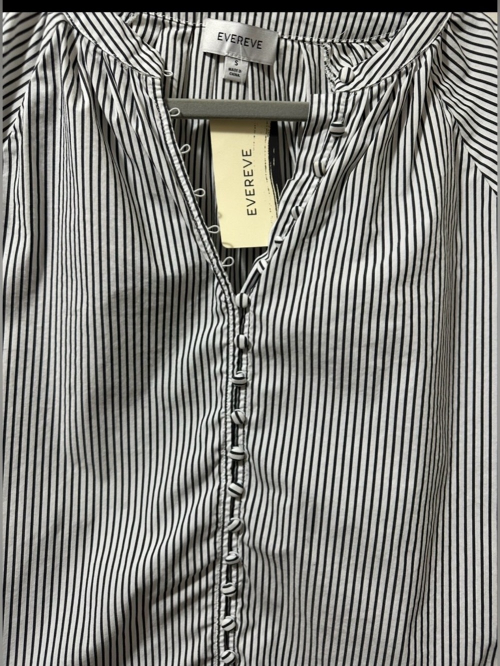 Evereve Sophia Lantern Sleeve Button-Front Women’s Blouse - Picture 5 of 9